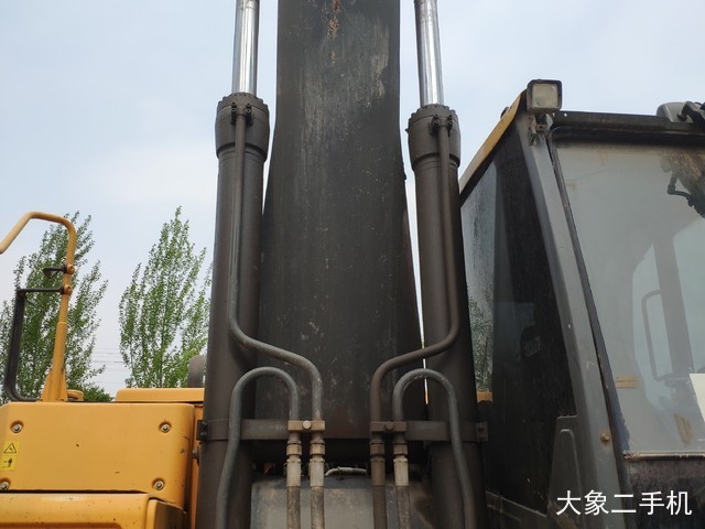 沃尔沃 EC300DL 挖掘机