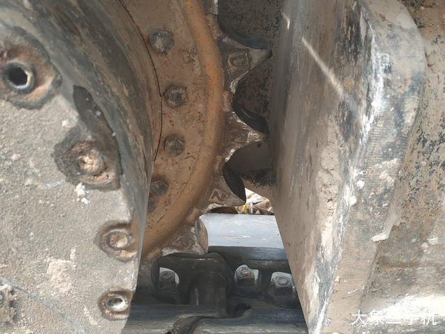 现代 R215-7C 挖掘机