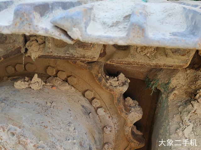 现代 R225LC-7 挖掘机