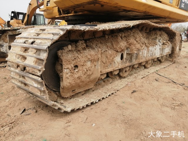 小松 PC240LC-8 挖掘机