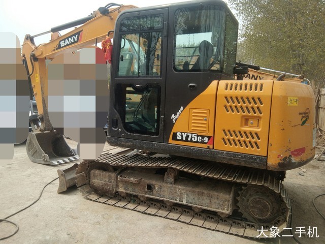 三一重工 SY75C 挖掘机