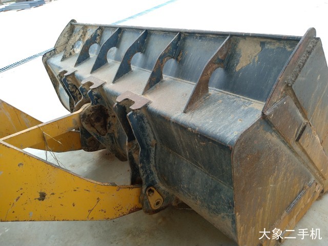 雷沃重工 FL936F 装载机