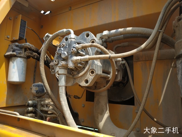 徐工 XE370CA 挖掘机