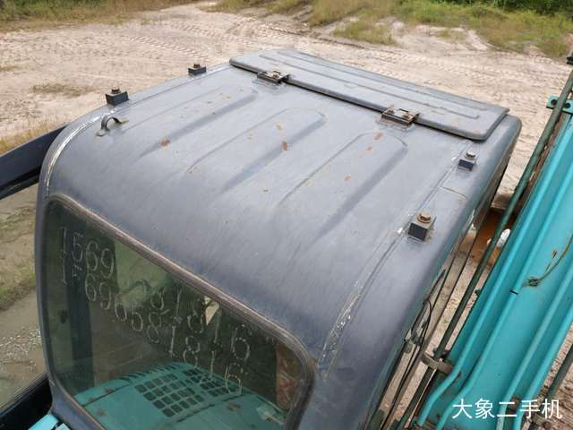 神钢 SK75-8 挖掘机