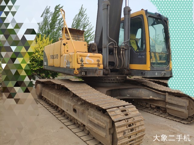 沃尔沃 EC290BLC 挖掘机