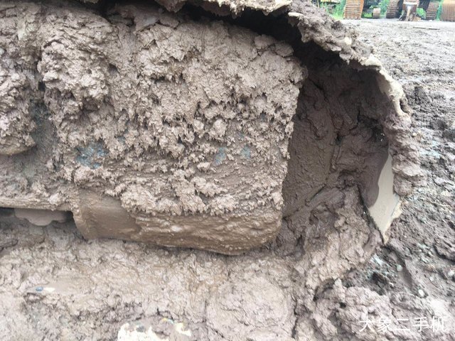 现代 R215-9 挖掘机