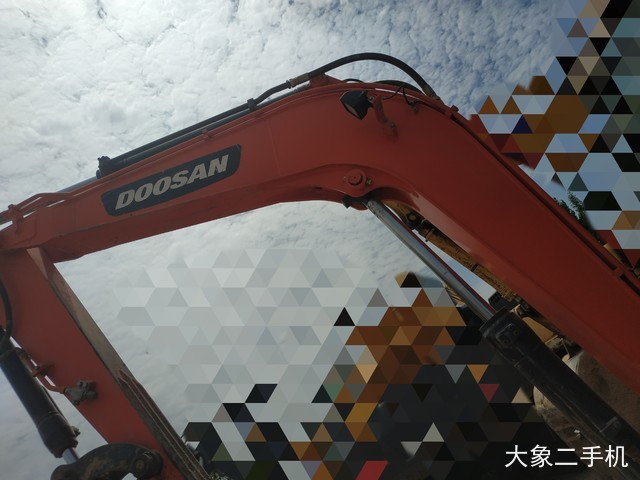 斗山 DX60-9C 挖掘机