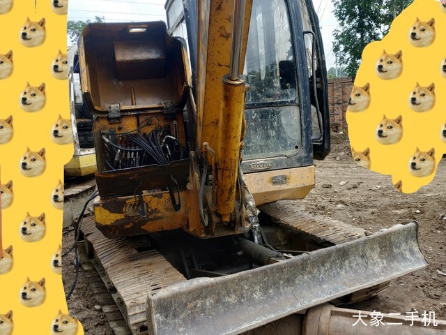 雷沃重工 FR65-7 挖掘机