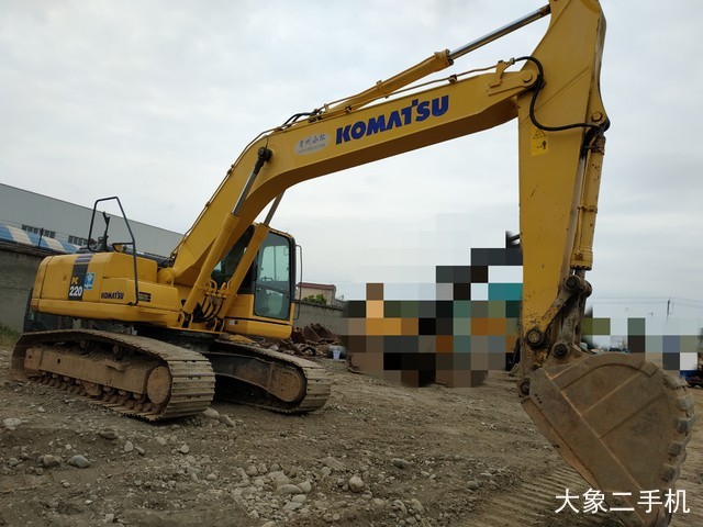 小松 PC220-8M0 挖掘机