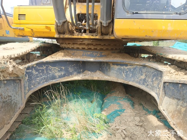 徐工 XE370CA 挖掘机