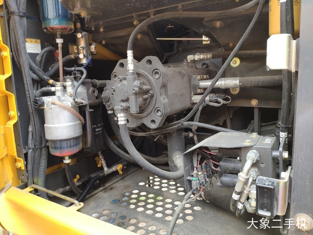 住友 SH200-6 挖掘机