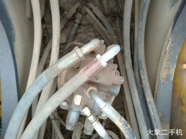 沃尔沃 EC210BLC 挖掘机