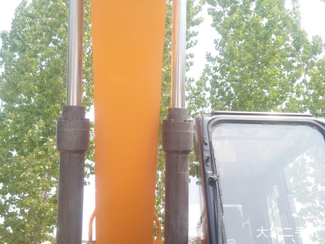 三一重工 SY215C 挖掘机