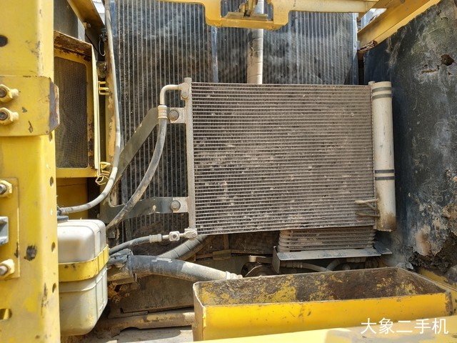 小松 PC240LC-8 挖掘机