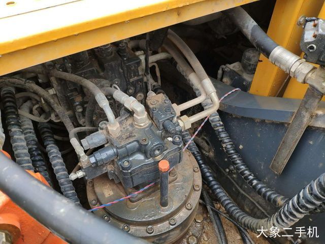 徐工 XE370C 挖掘机