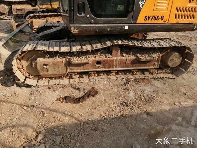 三一重工 SY75C 挖掘机