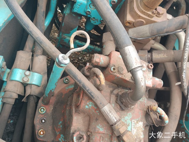 神钢 SK230LC 挖掘机