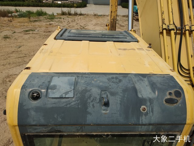 小松 PC200-8 挖掘机