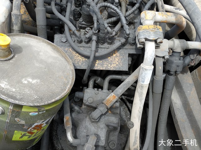 三一重工 SY335C-8 挖掘机