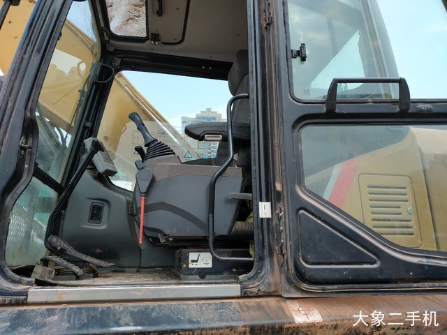 三一重工 SY245H 挖掘机