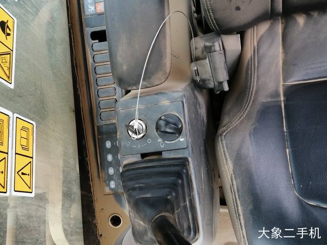 卡特彼勒 320D液压 挖掘机