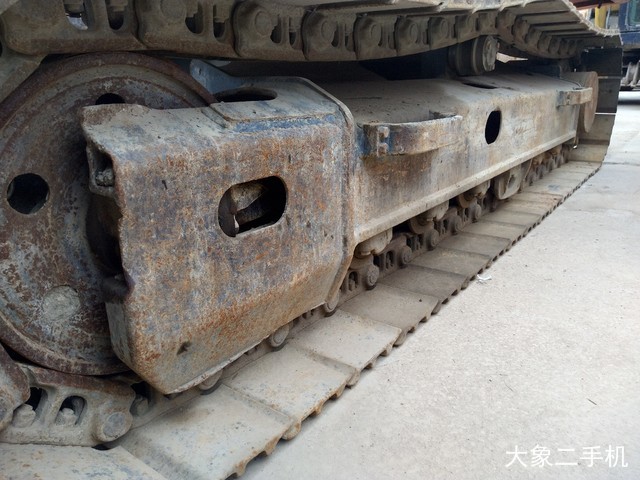 斗山 DX120 挖掘机