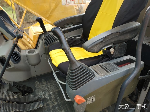 柳工 CLG922D 挖掘机