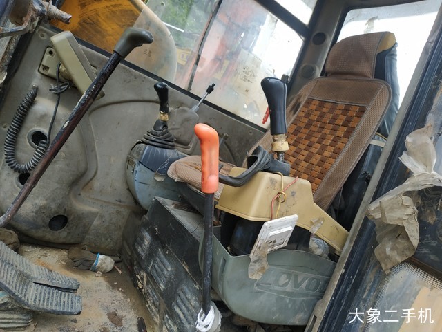 雷沃重工 FR65-7 挖掘机