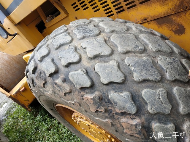 龙工 LG520B机械驱动 压路机