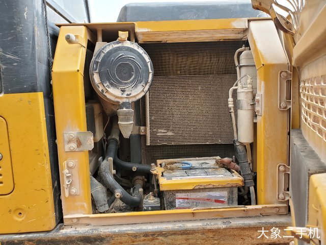 徐工 XE135B 挖掘机