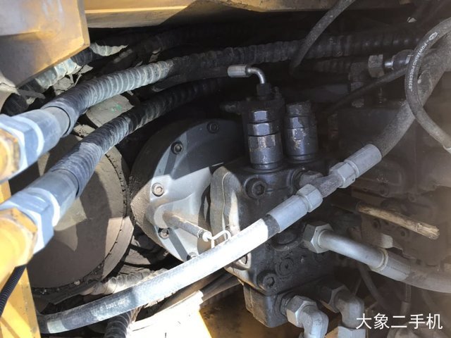 徐工 XE150D 挖掘机