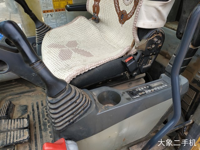 小松 PC240LC-8 挖掘机