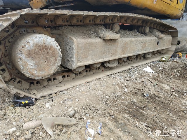 现代 R220-5 挖掘机