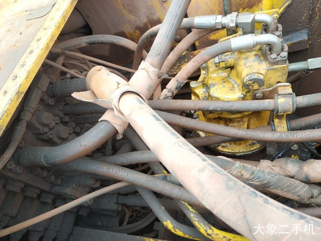 小松 PC240LC-8 挖掘机