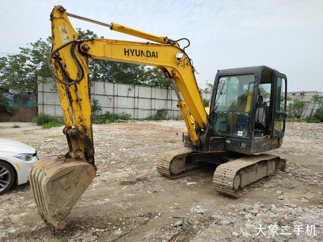 现代 R60-7 挖掘机