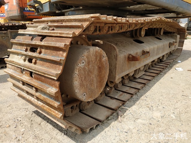 沃尔沃 EC210BLC 挖掘机