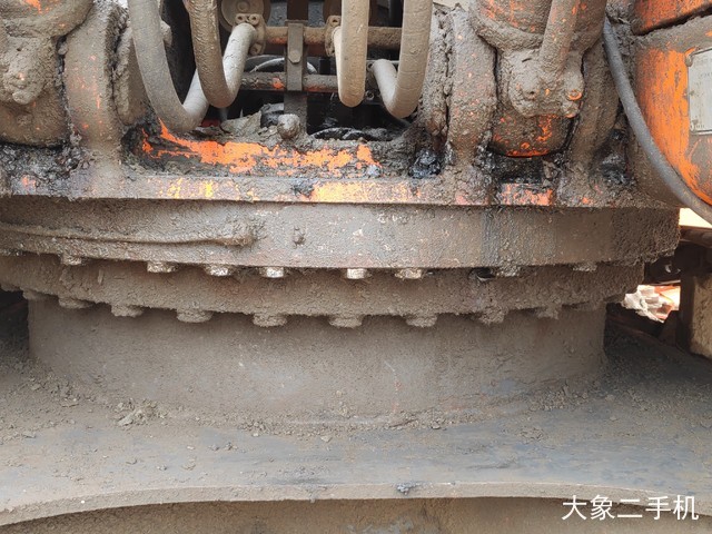 斗山 DX260LC 挖掘机