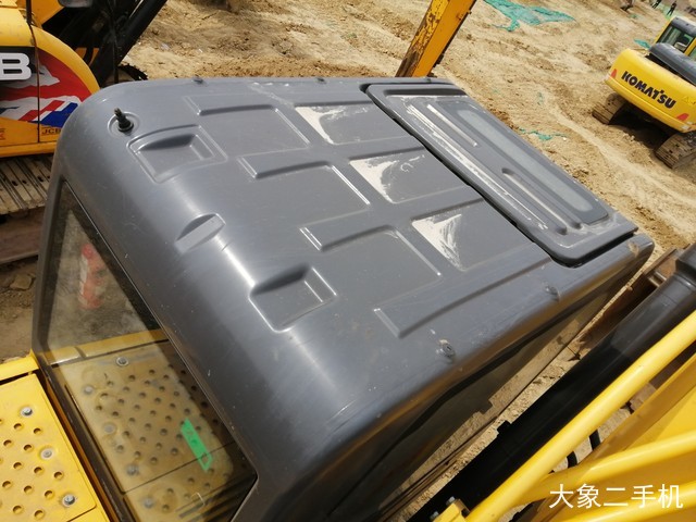 雷沃重工 FR480E 挖掘机