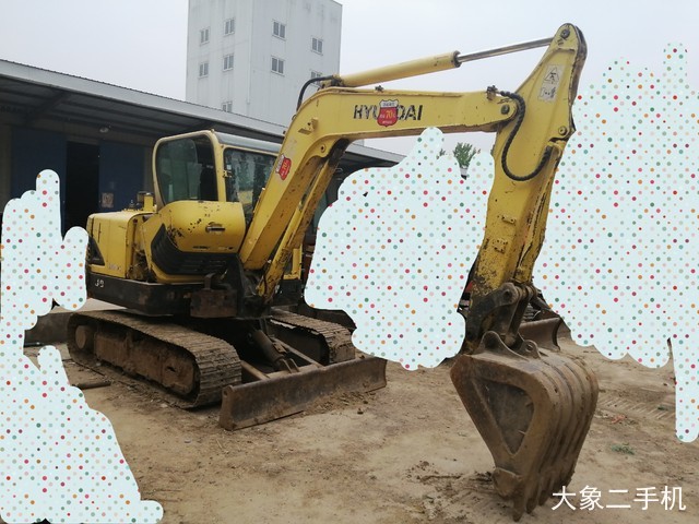 现代 R60-9 挖掘机