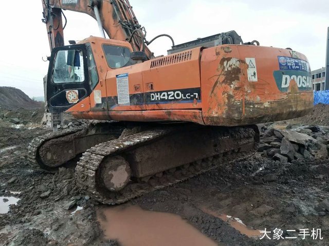 斗山 DH420LC-7 挖掘机