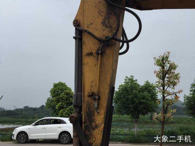 徐工 XE150D 挖掘机