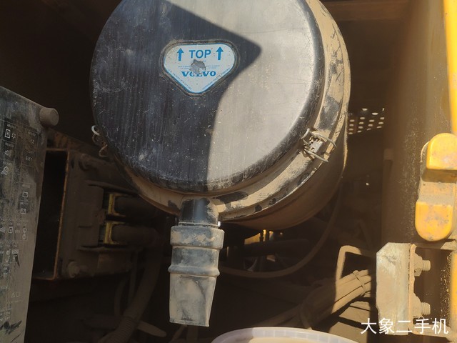 沃尔沃 EC300DL 挖掘机