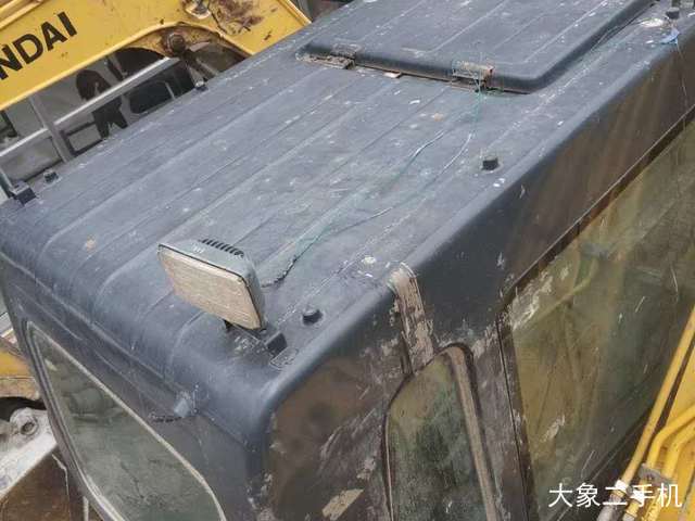 现代 R80-7 挖掘机