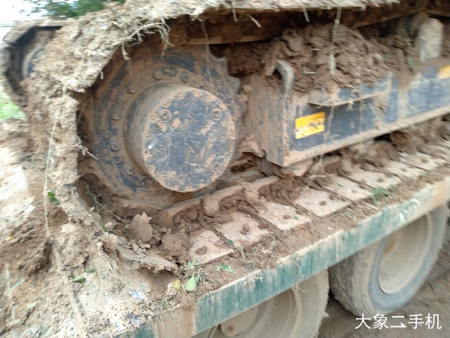 徐工 XE75D 挖掘机