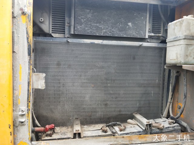 现代 R225LC-7 挖掘机