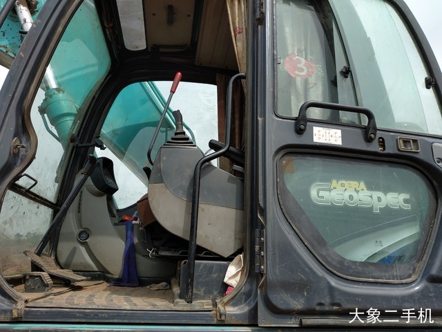 神钢 SK250-8 挖掘机
