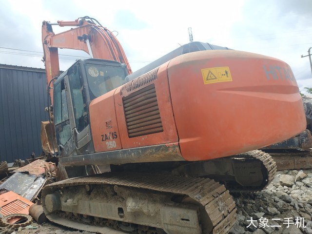 日立 ZX240LC-3 挖掘机