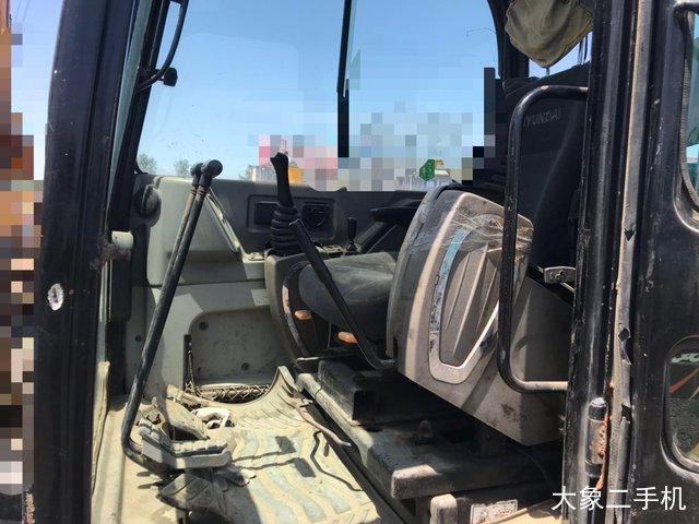 现代 R60-7 挖掘机