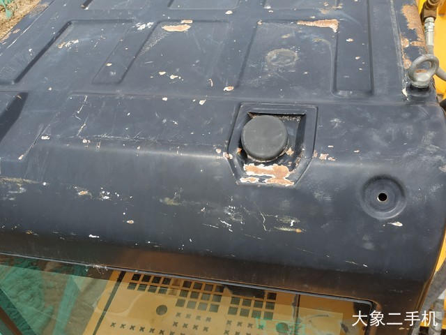 龙工 LG6225 挖掘机