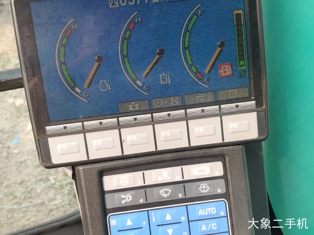 小松 PC200-8N1 挖掘机